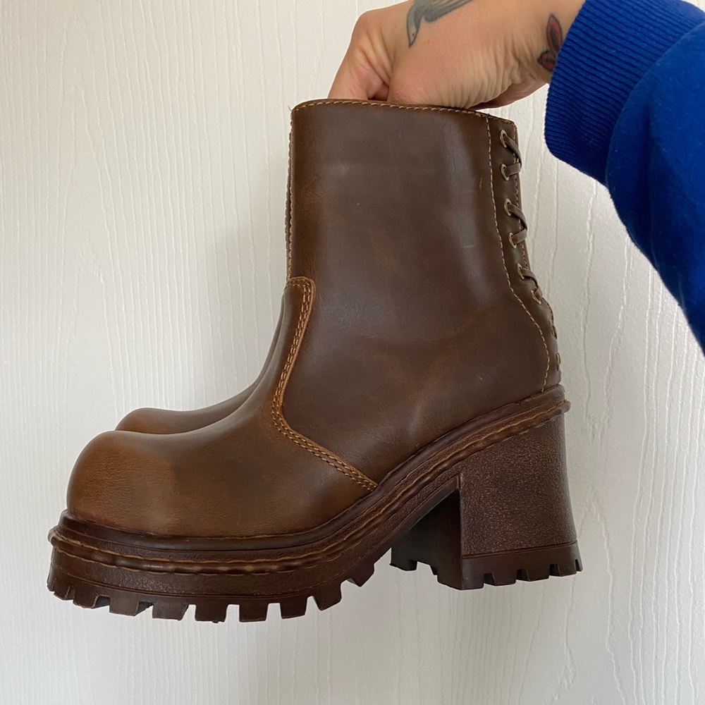 Vintage y2k Chunky Soda Boot- size 6 like new